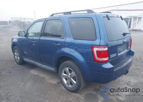 2008 Ford Escape Xlt z USA, uszkodzony, nr VIN 1FMCU93108KA80910